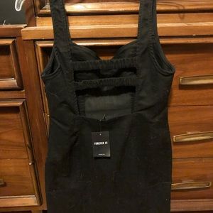 🧡2/$13 NWT black strappy dress Forever21